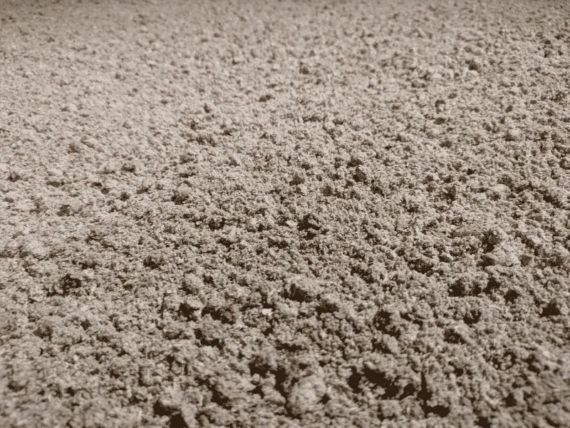 Miscanthus-Mix Einstreu: Eine Palette Häcksel 360 Kg und eine Palette Pellets 675 Kg zusammen | Einstreu.pro wie_sieht_aufgequollene_miscanthus_pellets_als_pelletmasse_im_stall_2-aus